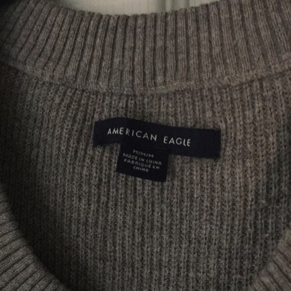 American Eagle sweater - Picture 2 of 4